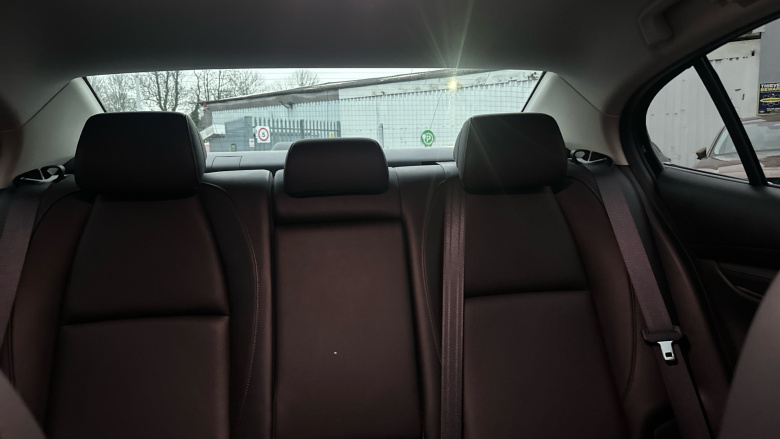 Mazda 3 2.0 Skyactiv-X MHEV GT Sport 4dr Petrol Saloon